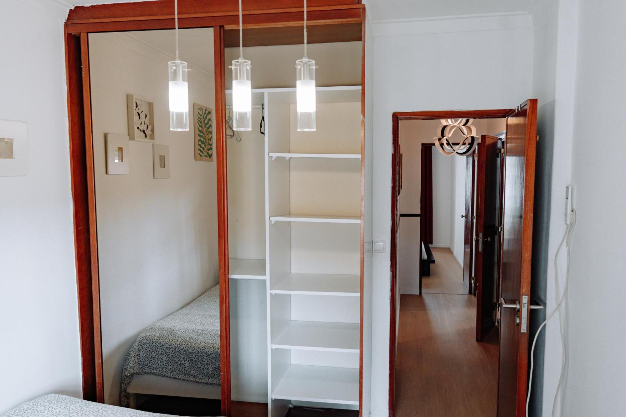 Family-Friendly And Cozy 3-Bedroom Accommodation In ลิสบอน ภายนอก รูปภาพ