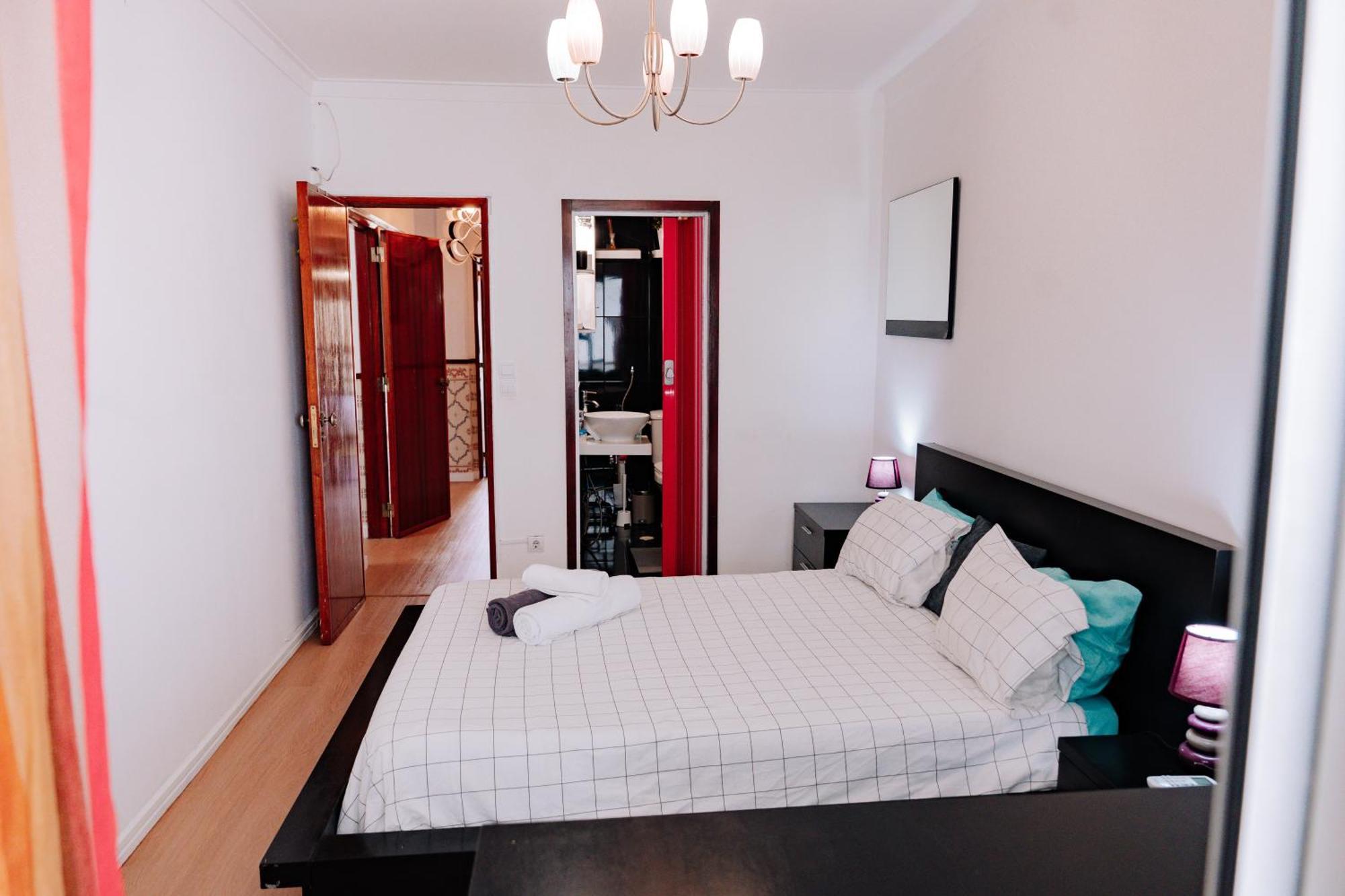 Family-Friendly And Cozy 3-Bedroom Accommodation In ลิสบอน ภายนอก รูปภาพ